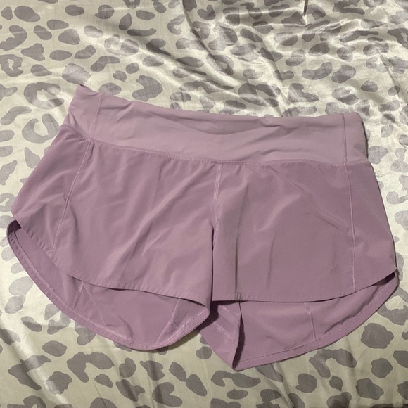Lululemon speed up shorts size 8 lavender purple - Picture 2 of 4